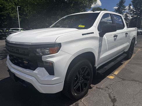 Certified 2024 Chevrolet Silverado 1500 Custom AWD/4WD image 3