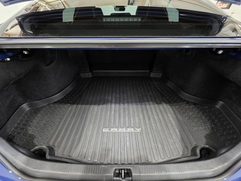 Used 2025 Toyota Camry SE image 22