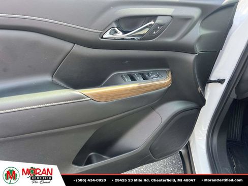 Used 2020 GMC Acadia SLE FWD image 15