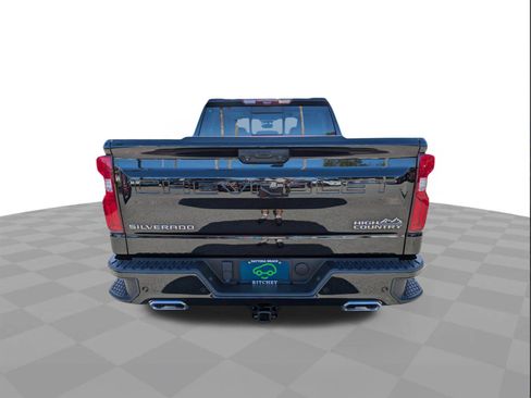 Used 2023 Chevrolet Silverado 1500 High Country w/ Technology Package image 5