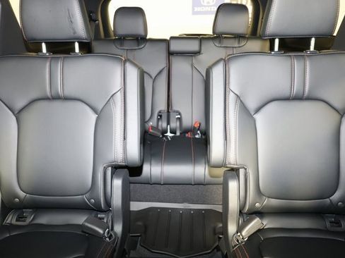 New 2025 Honda Pilot TrailSport image 11
