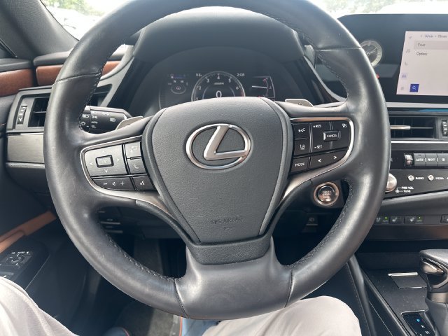 Used 2024 Lexus ES 350 w/ Premium Package FWD image 14
