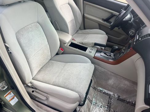 Used 2005 Subaru Outback 2.5i image 22