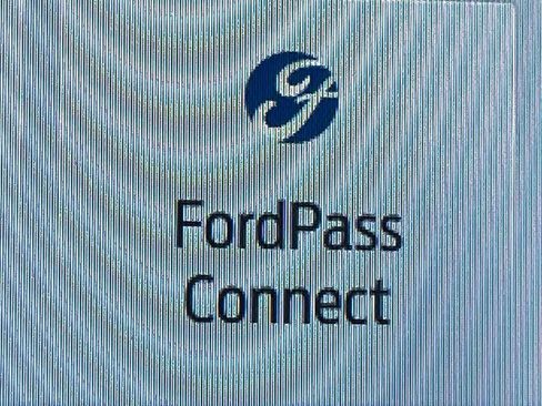 Used 2023 Ford Explorer XLT image 6