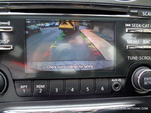 Used 2015 Nissan Rogue S w/ Convenience Package image 11