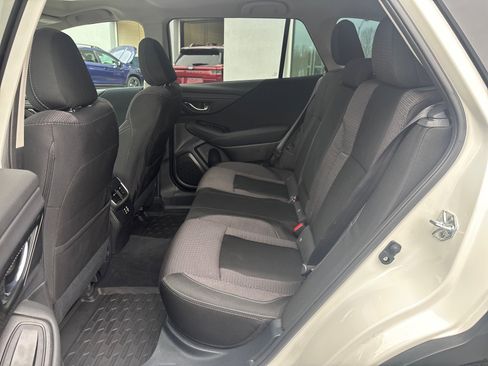 Certified 2025 Subaru Outback Premium w/ Popular Package #1A image 32