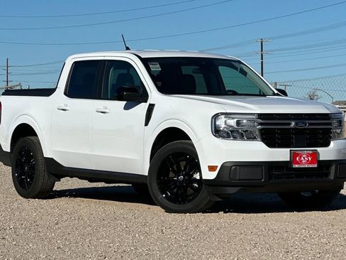 Used 2024 Ford Maverick Lariat image 2