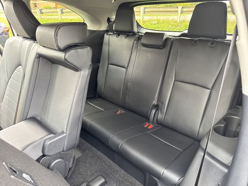 New 2025 Toyota Highlander XLE AWD/4WD image 33