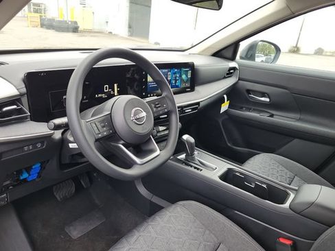 New 2026 Nissan Kicks SV w/ SV Premium Package FWD image 7