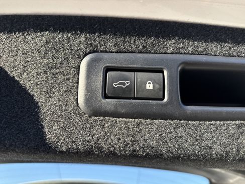 Used 2021 Lexus RX 350L FWD w/ Premium Package image 36