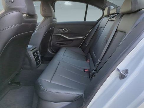 Used 2025 BMW 330i xDrive Sedan w/ Convenience Package image 25