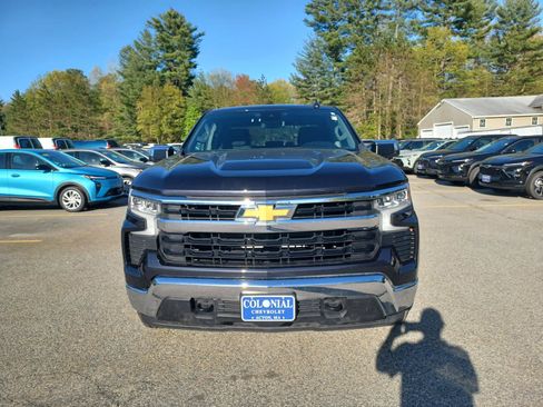 Used 2023 Chevrolet Silverado 1500 LT AWD/4WD image 18