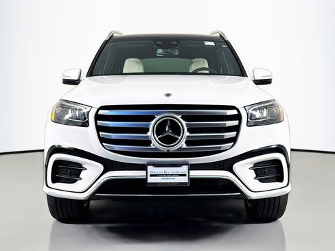 New 2026 Mercedes-Benz GLS 580 4MATIC image 2