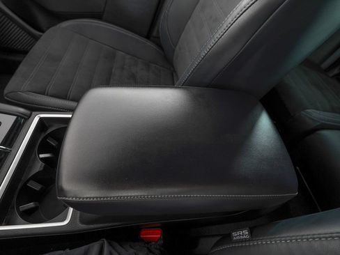Used 2023 Mitsubishi Outlander SE AWD/4WD image 27