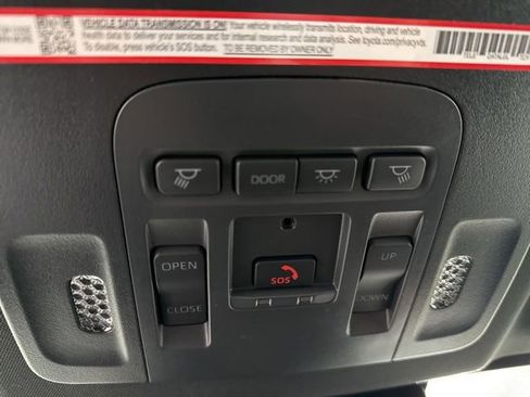 Used 2025 Toyota Camry SE image 26