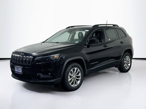 Used 2022 Jeep Cherokee Latitude Lux image 1