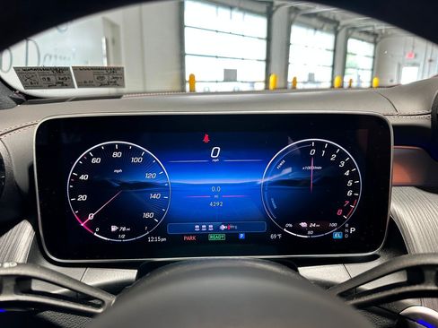 Certified 2025 Mercedes-Benz GLC 350e 4MATIC image 9