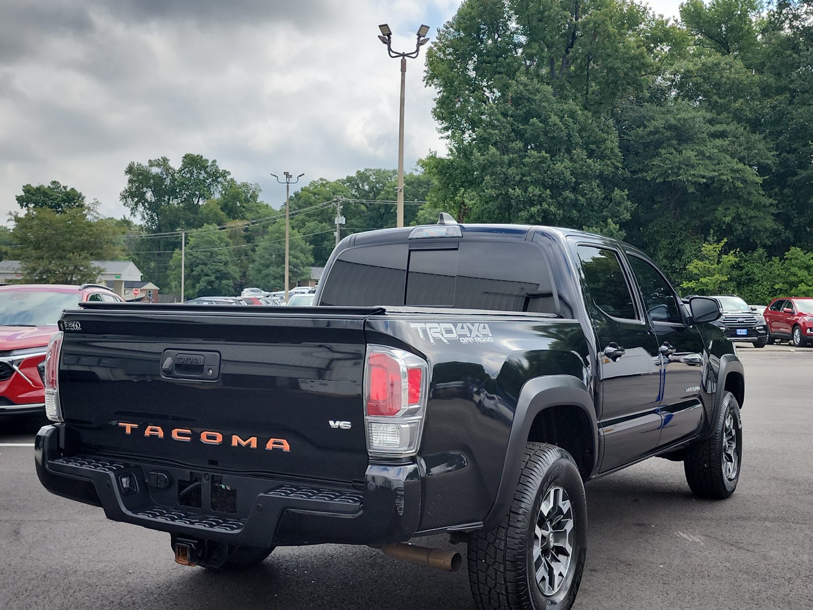 Used 2021 Toyota Tacoma TRD Off-Road w/ Technology Package AWD/4WD image 5