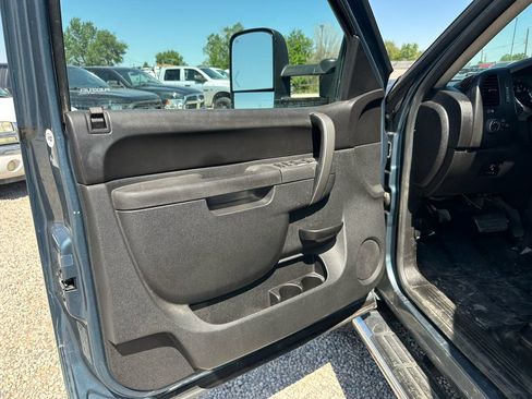 Used 2013 Chevrolet Silverado 2500 LT w/ Interior Plus Package AWD/4WD image 34