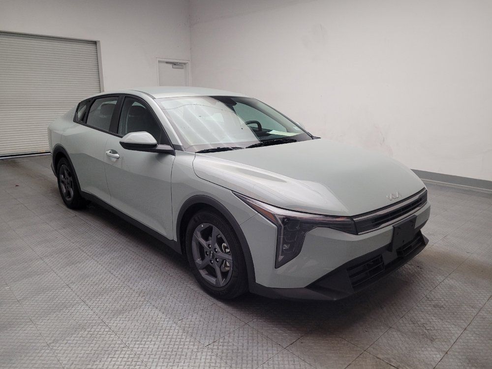Used 2025 Kia K4 FWD image 13