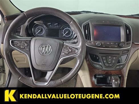 Used 2016 Buick Regal image 9