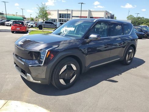 New 2026 Kia EV9 Wind image 2