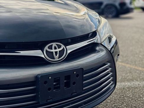 Used 2017 Toyota Camry XLE FWD image 4
