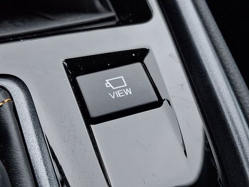 Used 2025 Subaru Outback Wilderness w/ Wilderness Package image 25