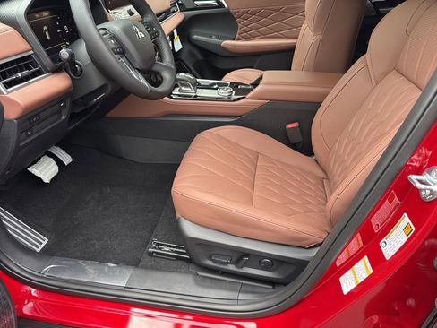 New 2025 Mitsubishi Outlander SEL image 25