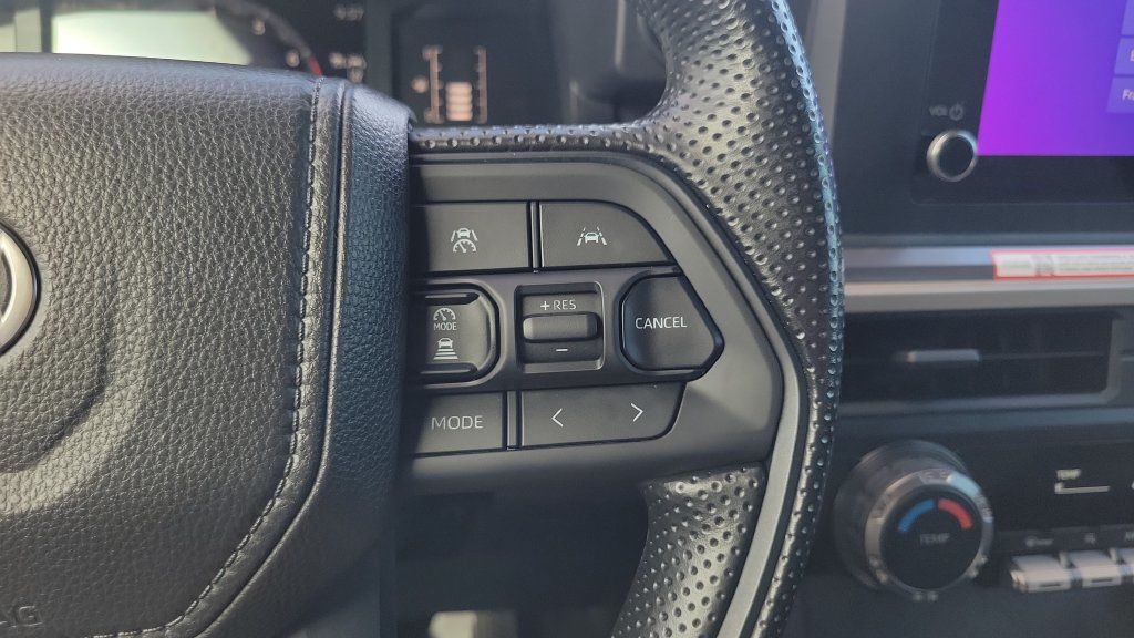 Certified 2025 Toyota Tacoma SR5 AWD/4WD image 20