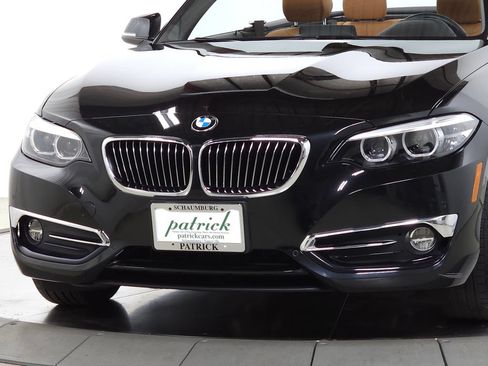 Used 2020 BMW 230i xDrive Convertible w/ Premium Package AWD/4WD image 3