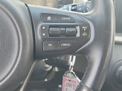 Used 2016 Kia Sorento FWD w/ LX Convenience Package image 24