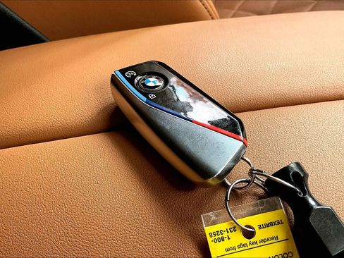 Used 2024 BMW X6 xDrive40i w/ Premium Package image 14