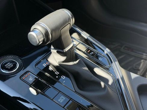 Used 2023 Kia Niro EX Touring image 22