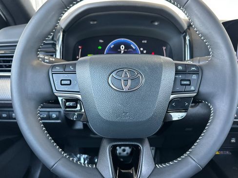 Certified 2025 Toyota Camry SE w/ Convenience Package AWD/4WD image 21