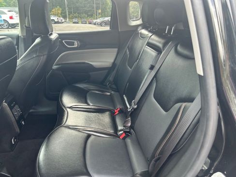Used 2022 Jeep Compass Limited w/ Sun and Sound Group image 17
