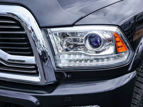 Used 2017 RAM 2500 Limited image 17