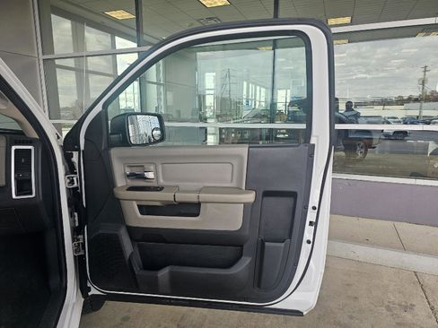 Used 2012 RAM 1500 Classic SLT image 12