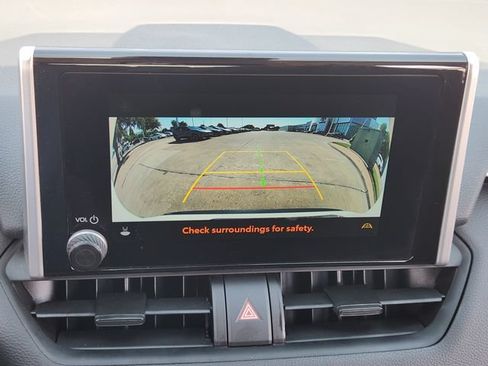 Used 2024 Toyota RAV4 LE AWD/4WD image 13