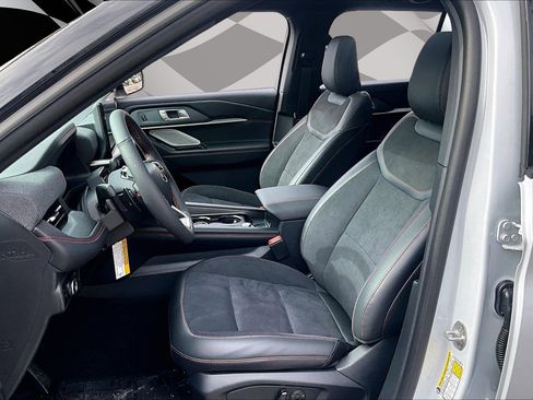 New 2026 Ford Explorer ST w/ Sun And Sound Package image 9