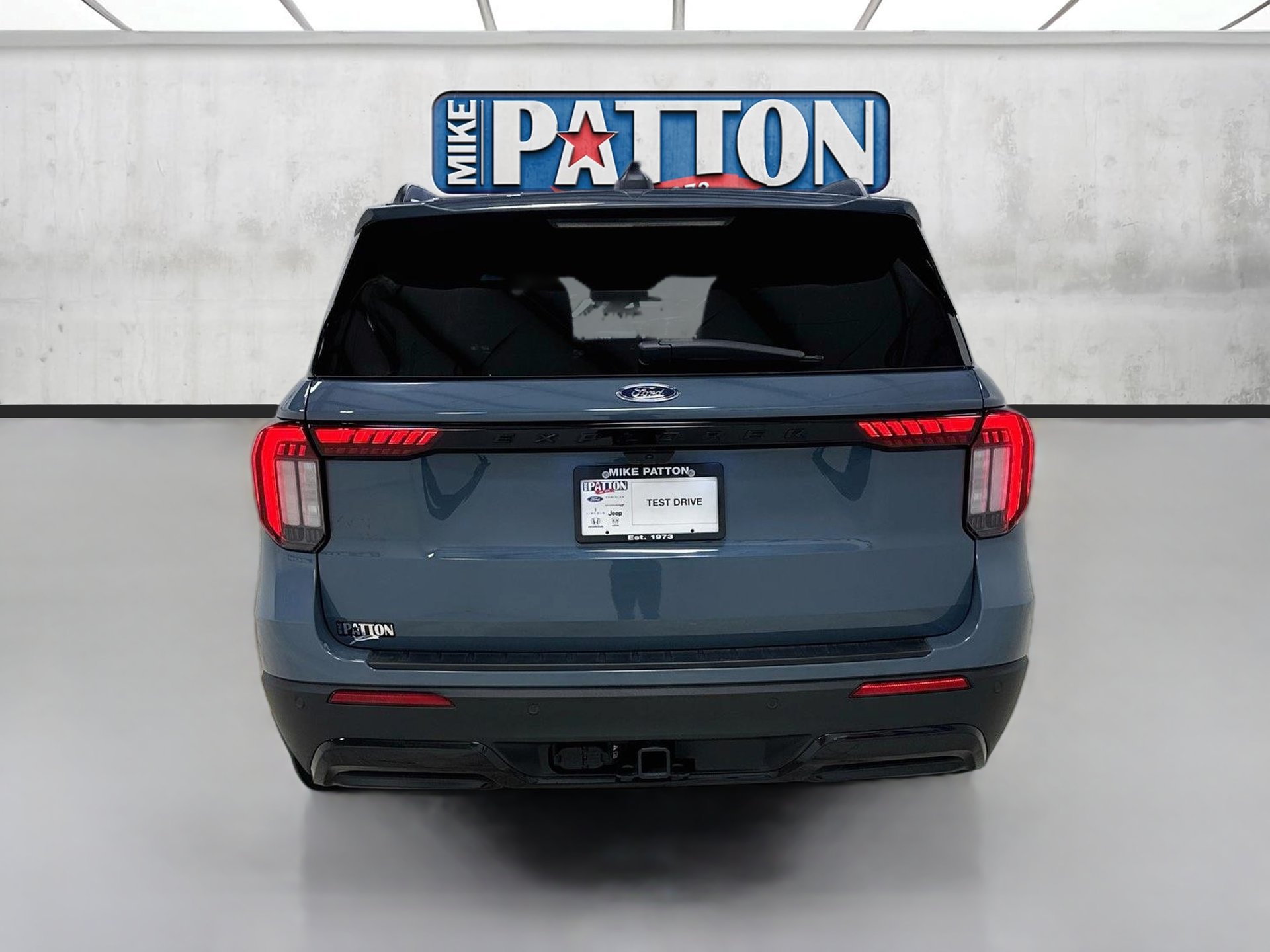 Used 2025 Ford Explorer ST-Line w/ Premium Package RWD image 6