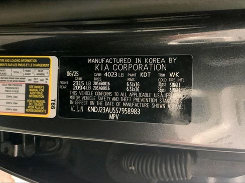 Certified 2025 Kia Soul LX image 31