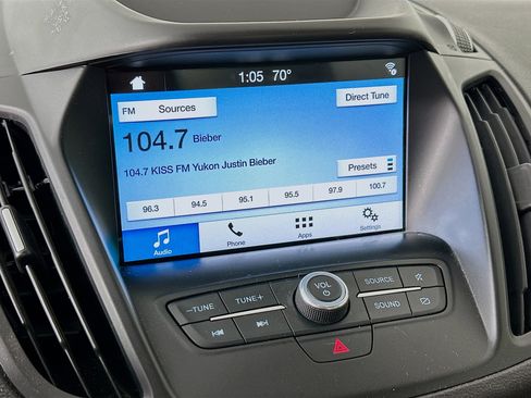 Used 2019 Ford Escape SE image 19