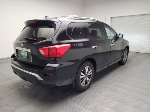 Used 2020 Nissan Pathfinder S FWD image 9