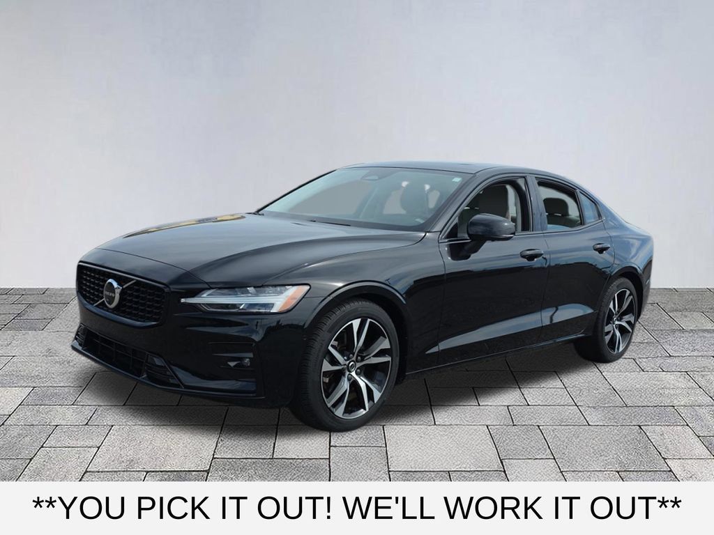 Used 2023 Volvo S60 B5 Plus FWD image 3