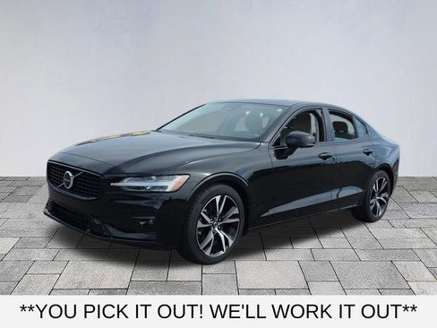 Used 2023 Volvo S60 B5 Plus FWD image 3