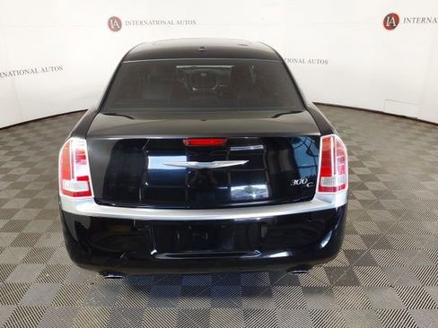 Used 2012 Chrysler 300 C Luxury Series RWD image 6