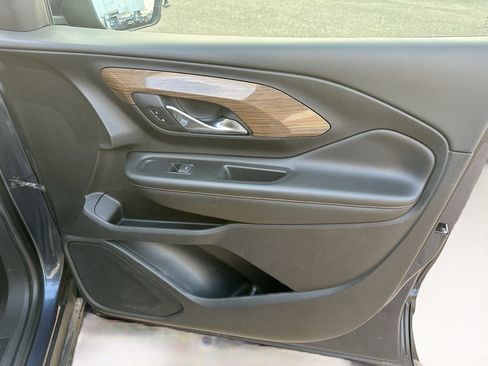 Used 2018 GMC Terrain SLE image 29