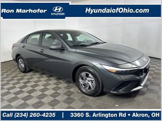 Used 2025 Hyundai Elantra SE w/ Cargo Package 360° Tour