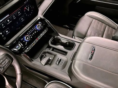 Used 2025 GMC Sierra 2500 AT4X AWD/4WD image 17